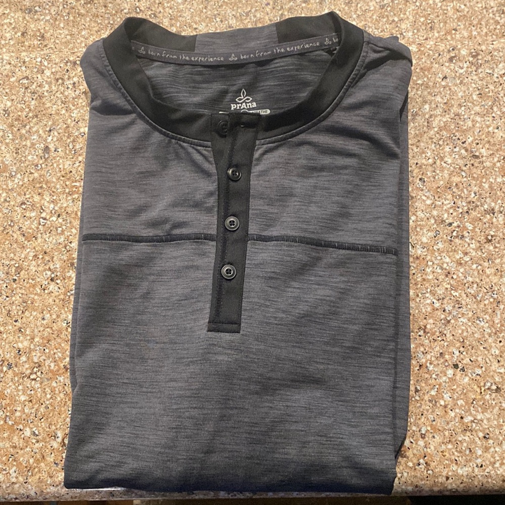 Dry fit men’s long sleeve shirt